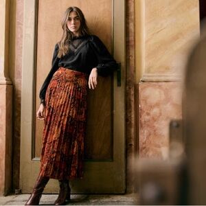 Sezane pleated skirt